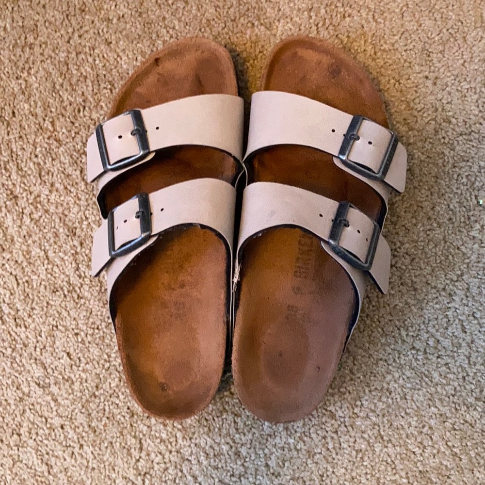 BIRKENSTOCKS SANDLES (USED)